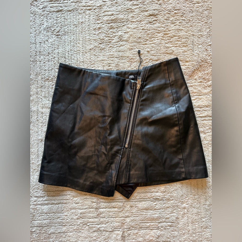 Zara Black Mini Skirt